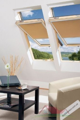 Мансардне супер енергозберігаюче поворотне вікно FAKRO FTT U6