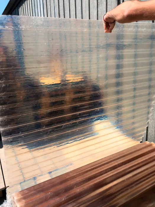 Рулонний армований гофрований посилений посилений персиковий, 1000гр/м2