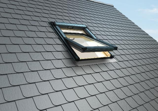 Мансардне вікно Roto Designo R6 RotoTronic 