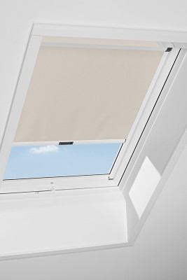 ЗАТЕМНЮВАЛЬНІ ШТОРКИ ZRV