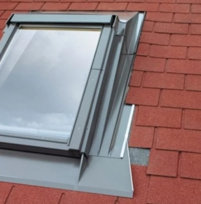 Оклад FAKRO EZA для збільшення кута нахилу вікна відносно покрівлі на 10°