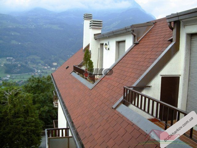 Висококласна традиційна бітумна черепиця IKO ArmourGlass (Бельгія)