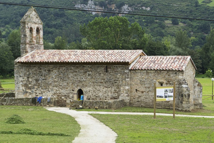 Ceramic tile Tejas Borja Monk-nun